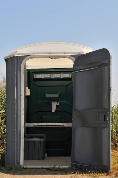 Best Portable toilet rental cost  in Helotes, TX